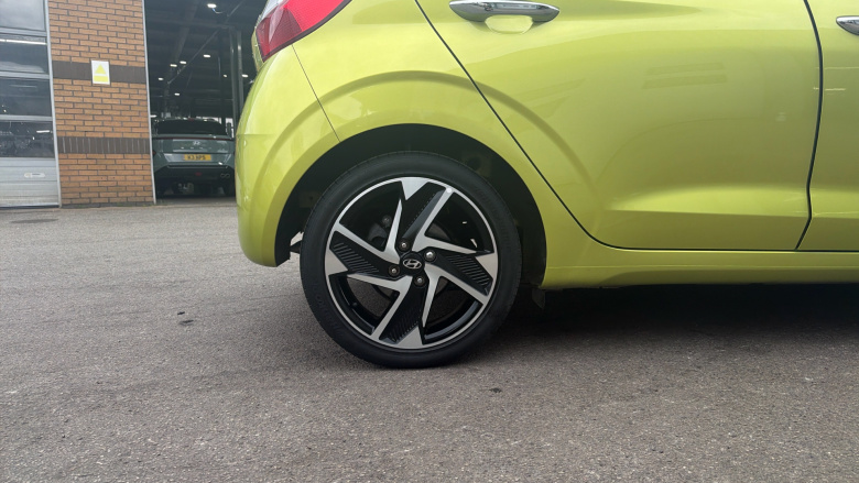 Hyundai i10 1.2 [79] Premium 5dr Auto [Nav] Petrol Hatchback
